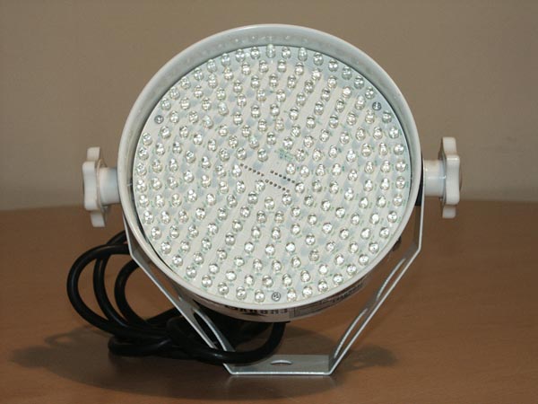 FOCO PAR CHAUVET COLORSPLASH 196